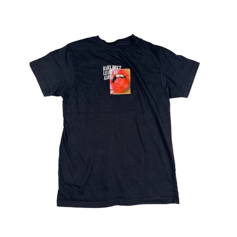 By Samii Ryan - Baby Don't Leave Me Alone T-shirt in Black and Red